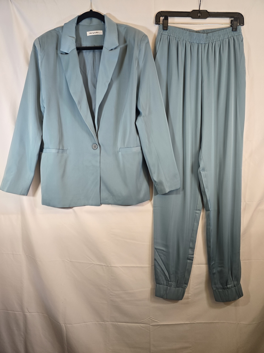 Light Blue Relaxed Blazer & Elastic-Waist Joggers Suit